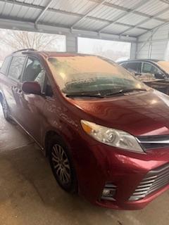 2018 Toyota Sienna XLE
