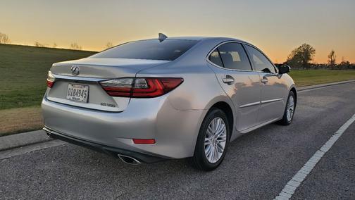 2016 Lexus ES 350 Base