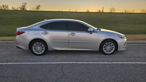 2016 Lexus ES 350 Base