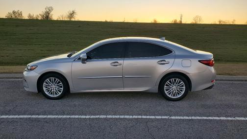 2016 Lexus ES 350 Base