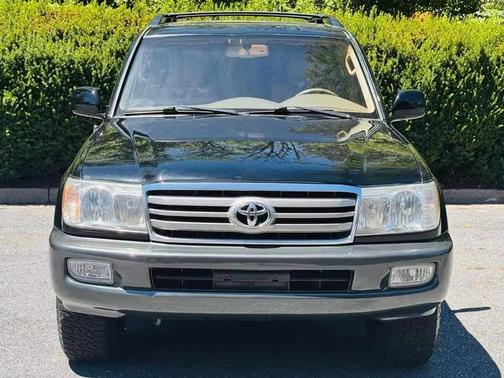 Black 2004 Toyota Land Cruiser Base