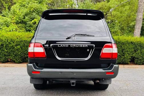 Black 2004 Toyota Land Cruiser Base