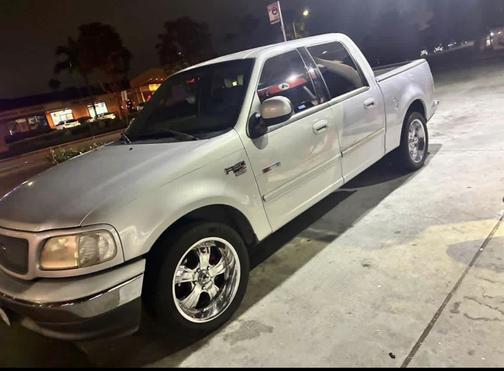 Silver 2003 Ford F-150 XLT SuperCrew