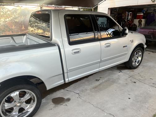 Silver 2003 Ford F-150 XLT SuperCrew