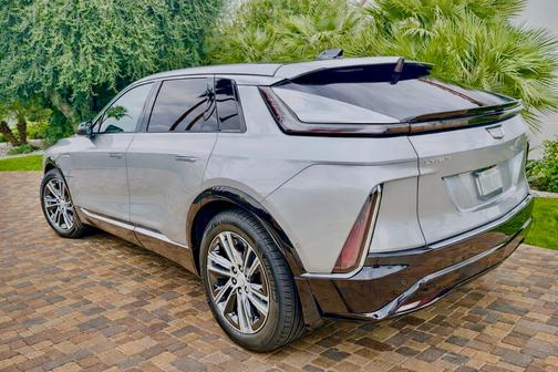2024 Cadillac LYRIQ Luxury
