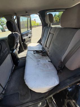 Black 2001 Nissan Pathfinder SE 4WD