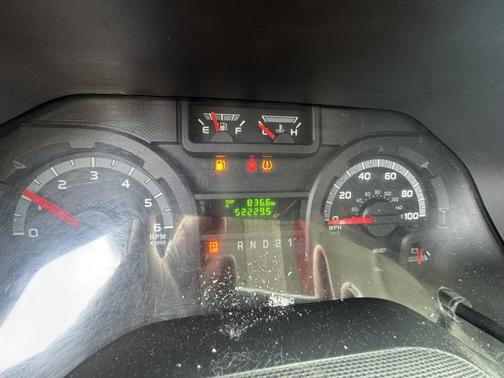 White 2010 Ford E350 Super Duty Base