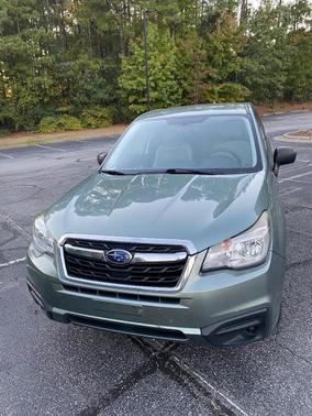 Green 2017 Subaru Forester 2.5i