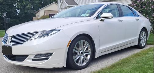 White 2016 Lincoln MKZ Base