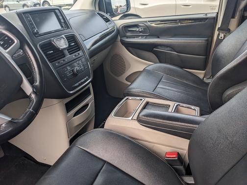 Black 2016 Chrysler Town & Country Touring