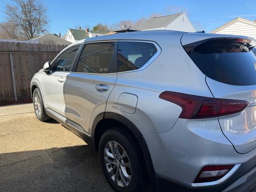 2019 Hyundai SANTA FE SE 2.4