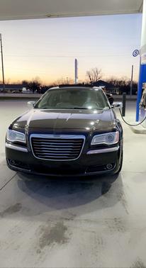 2012 Chrysler 300C Base