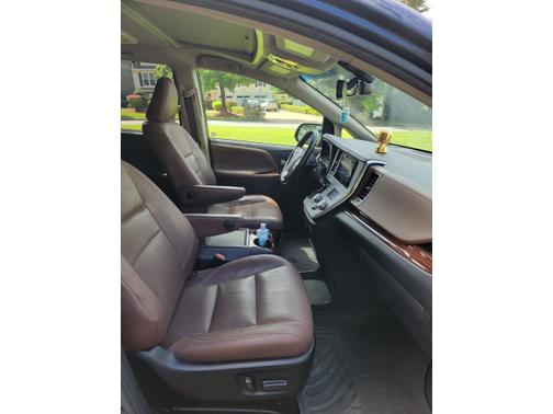 2017 Toyota Sienna Limited Premium