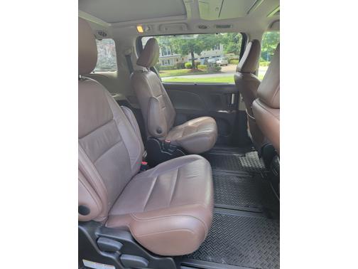 2017 Toyota Sienna Limited Premium