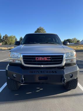 2004 GMC Sierra 2500 SLE H/D Crew Cab