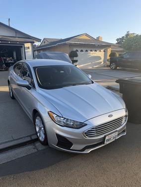 Silver 2019 Ford Fusion Hybrid SE