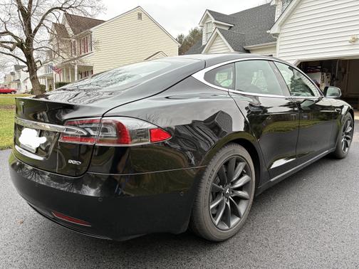 2017 Tesla Model S 90D