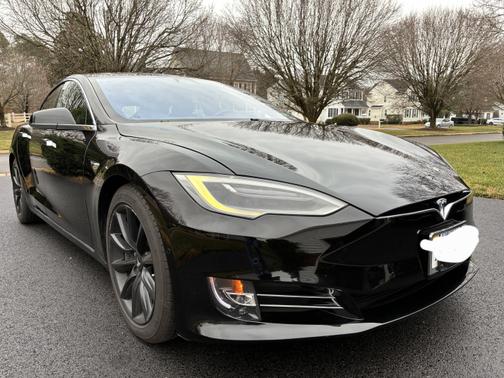 2017 Tesla Model S 90D