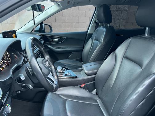 Silver 2017 Audi Q7 3.0T Premium Plus