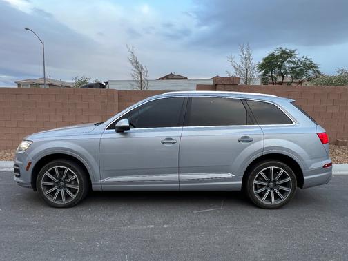 Silver 2017 Audi Q7 3.0T Premium Plus