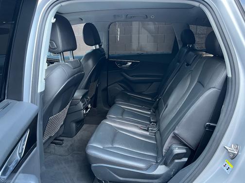 Silver 2017 Audi Q7 3.0T Premium Plus