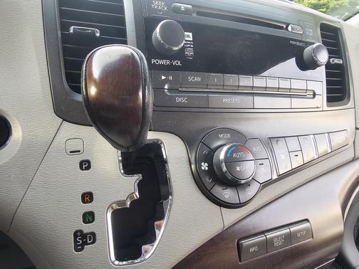 2012 Toyota Sienna Limited