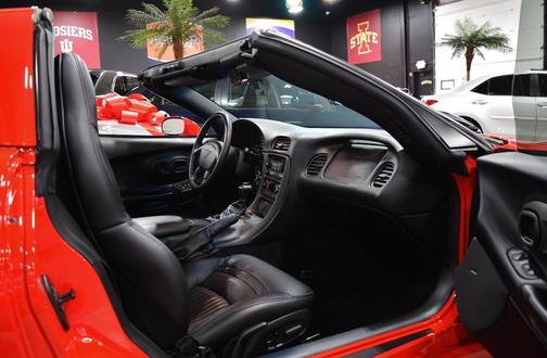2004 Chevrolet Corvette Base