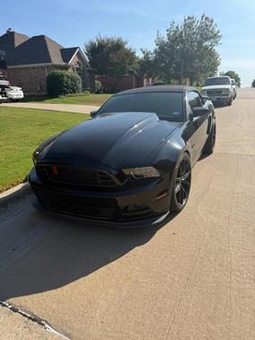 Black 2013 Ford Mustang GT Premium