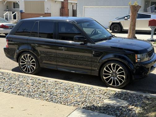 Black 2012 Land Rover Range Rover Sport HSE