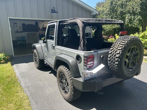 2016 Jeep Wrangler Willys Wheeler