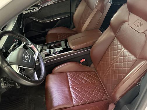 2021 Audi S8 4.0T