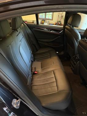Gray 2019 BMW 530 i xDrive