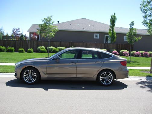 Brown 2018 BMW 330 Gran Turismo i xDrive