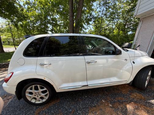 White 2009 Chrysler PT Cruiser Touring