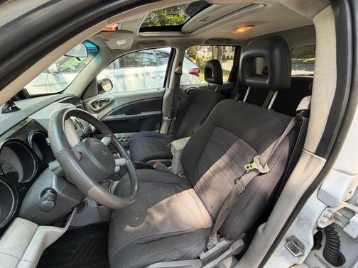 White 2009 Chrysler PT Cruiser Touring