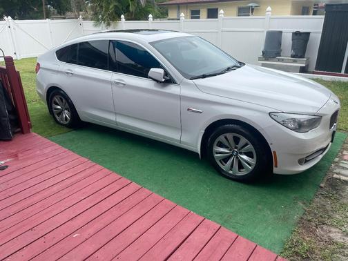 White 2011 BMW 535 Gran Turismo i