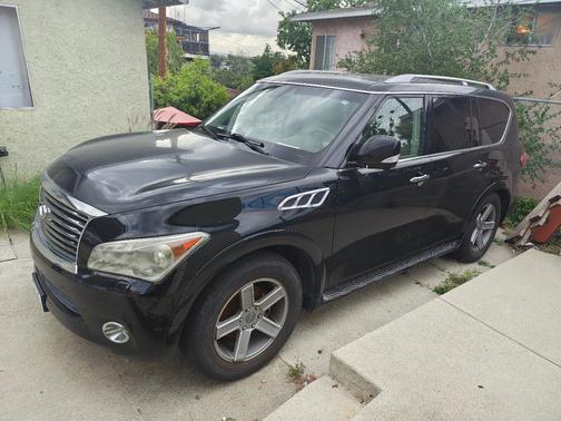 2012 INFINITI QX56 Base