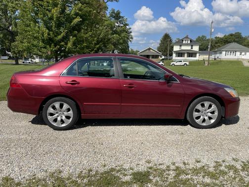 Red 2006 Honda Accord EX-L