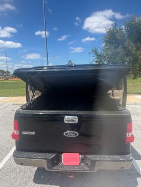 2005 Ford F-150 Lariat SuperCrew