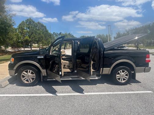 2005 Ford F-150 Lariat SuperCrew