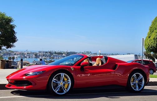 2024 Ferrari 296 GTS Base