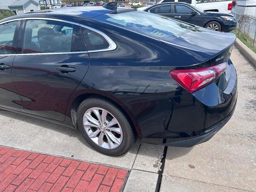 Black 2021 Chevrolet Malibu LT