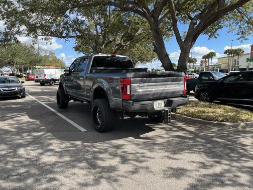 2022 Ford F-350 Platinum