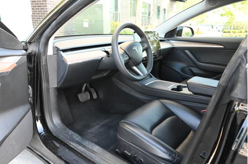 2023 Tesla Model 3 Base