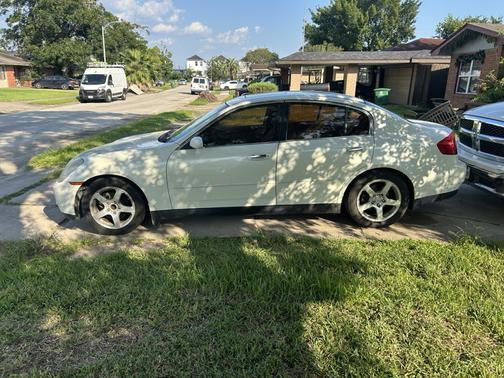 2004 INFINITI G35 Base