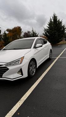 2020 Hyundai ELANTRA Limited