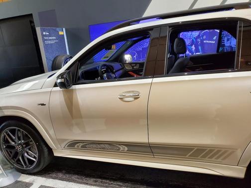 White 2023 Mercedes-Benz AMG GLE 53e 4MATIC