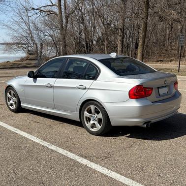 2011 BMW 328 i