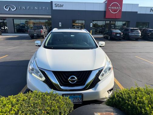 White 2017 Nissan Murano SL