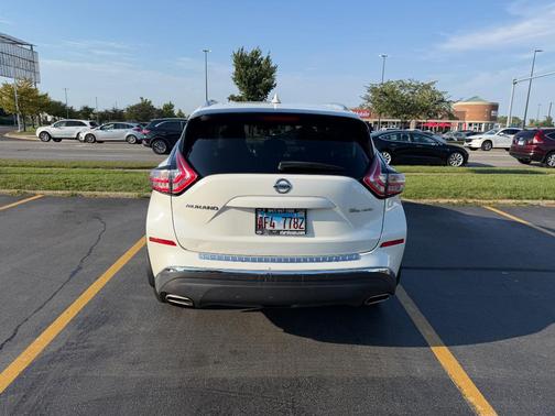 White 2017 Nissan Murano SL